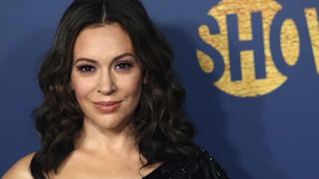 Atriz Alyssa Milano é presa na frente da Casa Branca