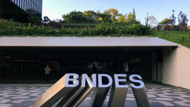 BNDES escolhe fundos ligados a secretário de Guedes