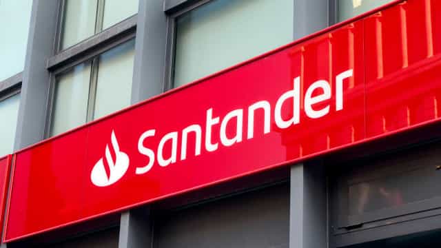 Santander Brasil lucra R$ 4,3 bilhões no 3º trimestre, alta de 12,5%