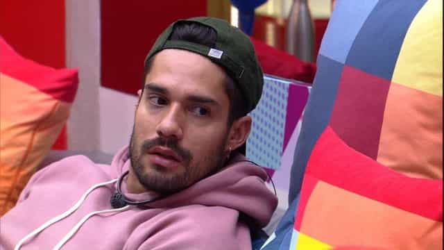 Peões criticam Karol Conká no ‘BBB 21’ e Bil diz que a quer longe