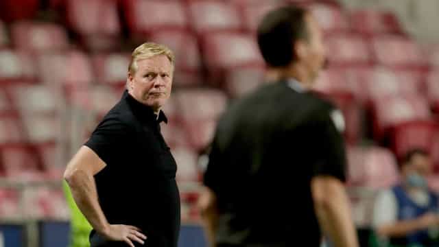 Laporta ‘desiste’ de dispensar Koeman no Barcelona: ‘Merece margem de confiança’