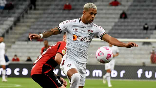 Flu vence Athletico de novo com gol contra e encerra jejum de vitórias