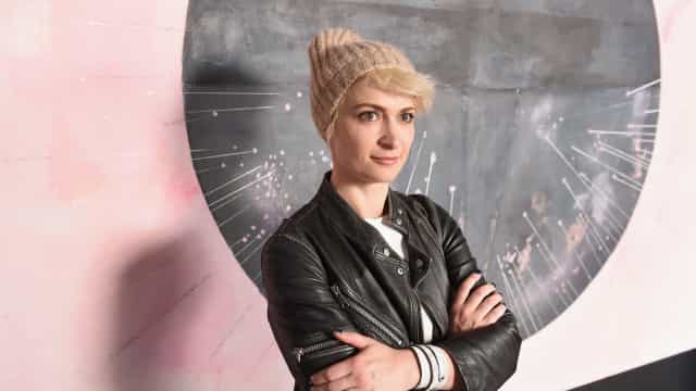 Vaquinha online arrecada fundos para família de Halyna Hutchins