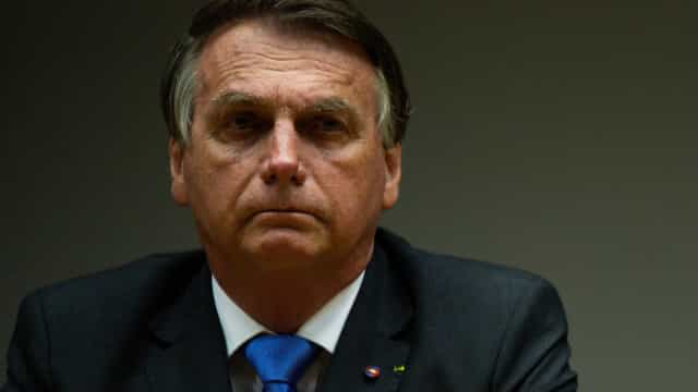 Bolsonaro ‘pula’ evento e esnoba príncipe Charles no final do G20