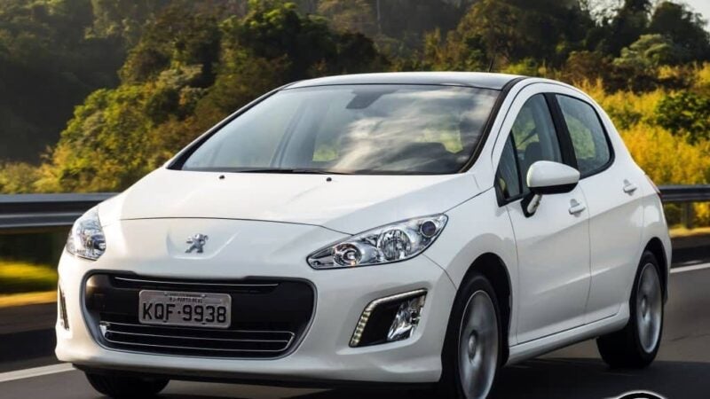 Peugeot 308: motor, manutenção, consumo, desempenho, equipamento