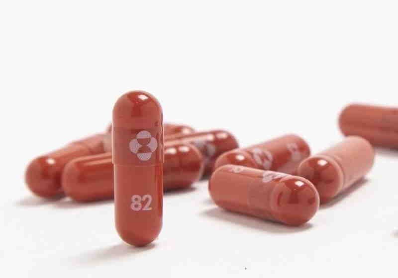 Remédio contra Covid reduz 50% internações e mortes após testes