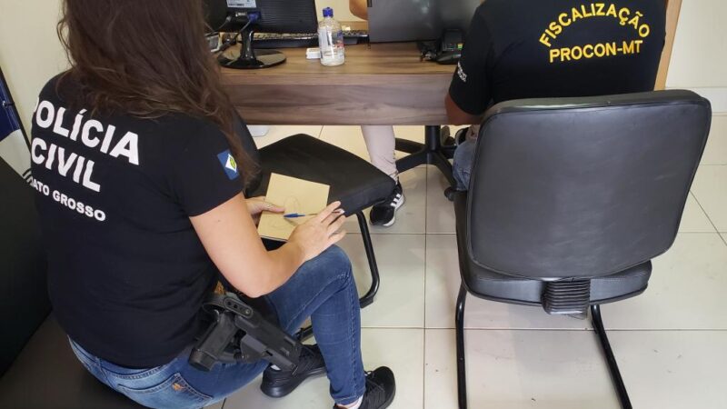 Polícia Civil e Procon fiscalizam vendas de chácaras irregulares no Coxipó do Ouro