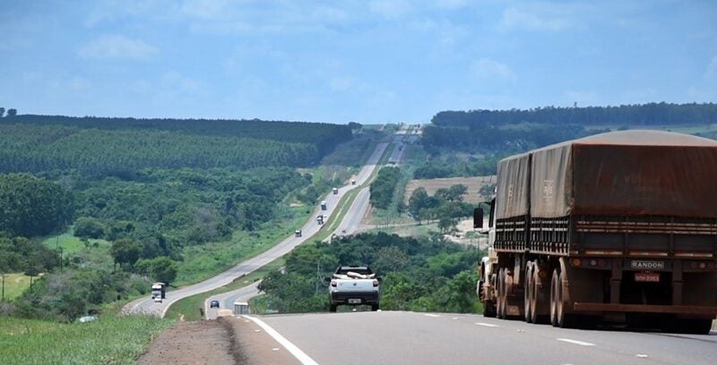 Movimento de automóveis na BR-163 deve aumentar até 22% no feriado