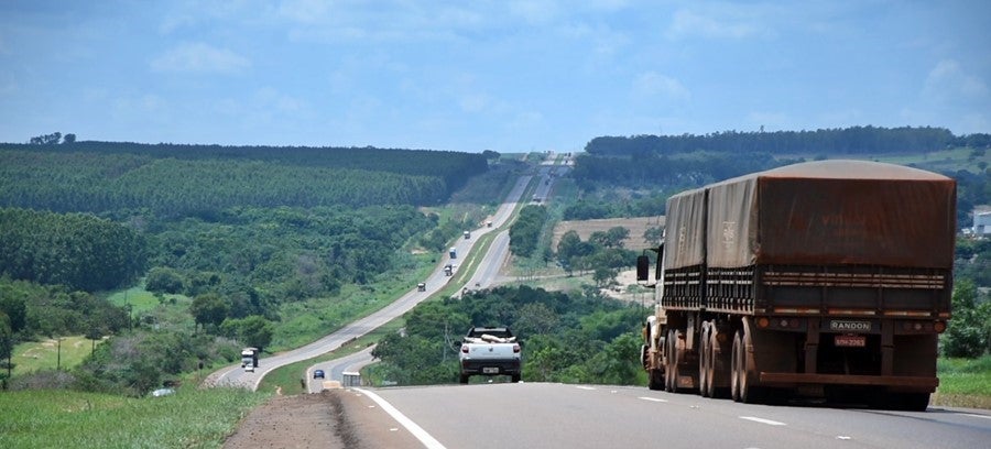 Movimento de automóveis na BR-163 deve aumentar até 22% no feriado