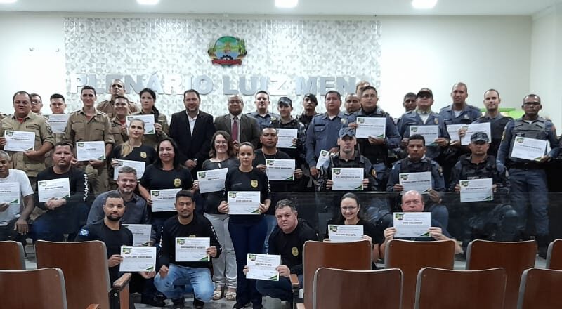 Câmara de vereadores de Guarantã do Norte concedeu moção de aplauso para membros da segurança pública