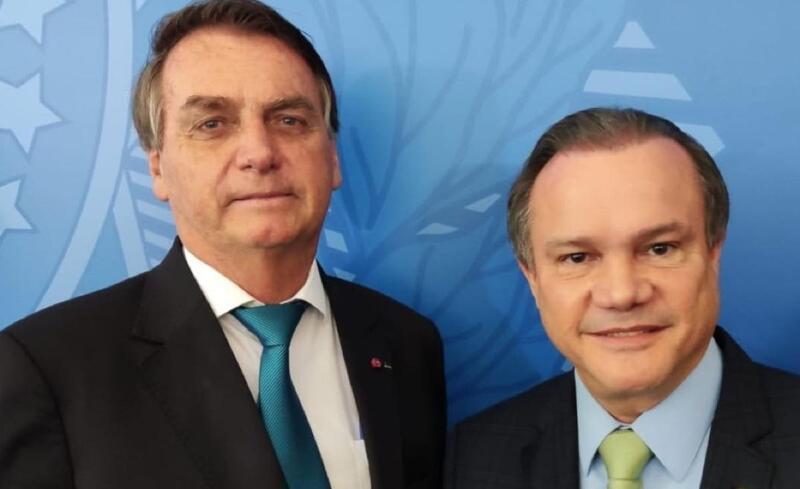 Bolsonaro pede acomodação para Medeiros e Barbudo no PL em MT