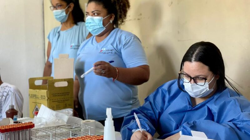 Cerca de 100 feirantes passam por exame preventivo ao câncer de próstata