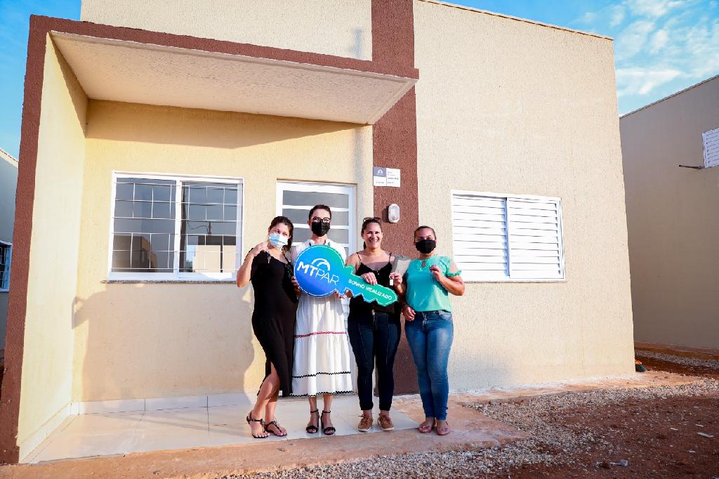 “Através do SER Família Habitação muitas famílias de MT terão direito à moradia”, afirma primeira-dama do Estado