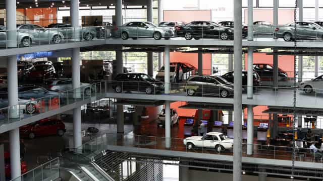 Produção industrial cai em 9 de 15 locais em setembro ante agosto, diz IBGE