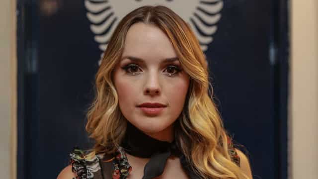 Thaeme diz que irá cantar músicas de Marília Mendonça em shows: ‘Sempre’