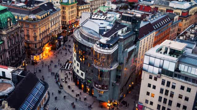 Áustria tem ‘corrida por vacina’ após lockdown para não imunizados