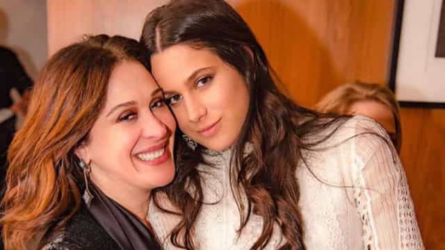 Cláudia Raia desabafa sobre saudades da filha: "Coração sofre"