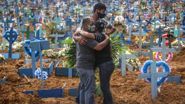 Covid-19: Brasil tem 21,83 milhões de casos e 608,2 mil mortes