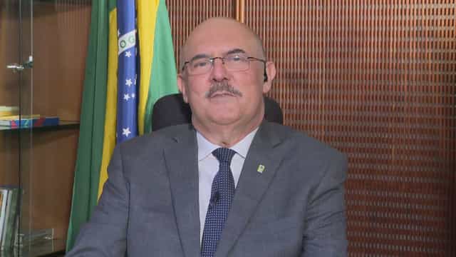 Ministro da Educação nega interferência de Bolsonaro em prova do Enem