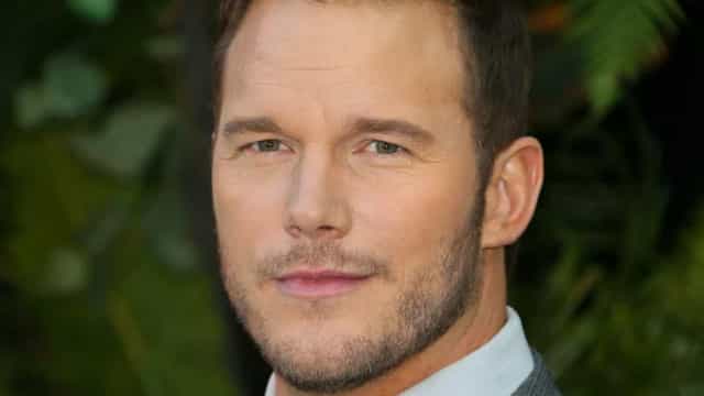 Chris Pratt é acusado de machismo e de esnobar filho em postagem à mulher