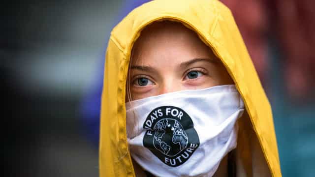 Bolsonaro vira alvo de protestos em marcha de Greta na COP26