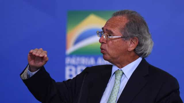 Economia digital expande-se no Brasil em ritmo acelerado, diz Guedes