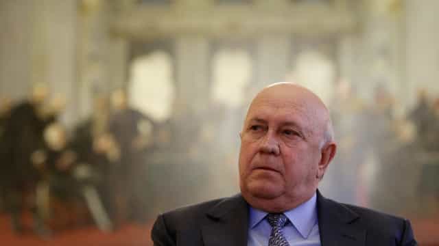 Morre Frederik de Klerk, último presidente sul-africano do Apartheid
