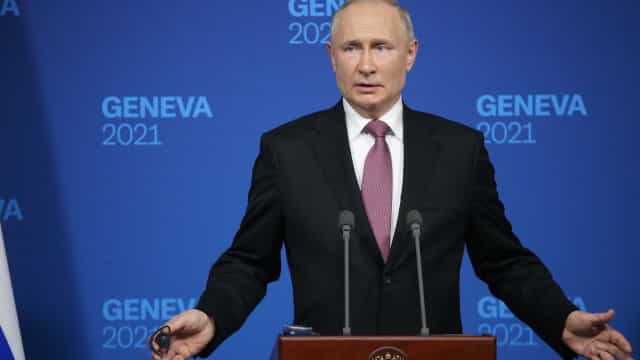 Putin envia bombardeiros para apoiar Belarus na crise contra a Polônia