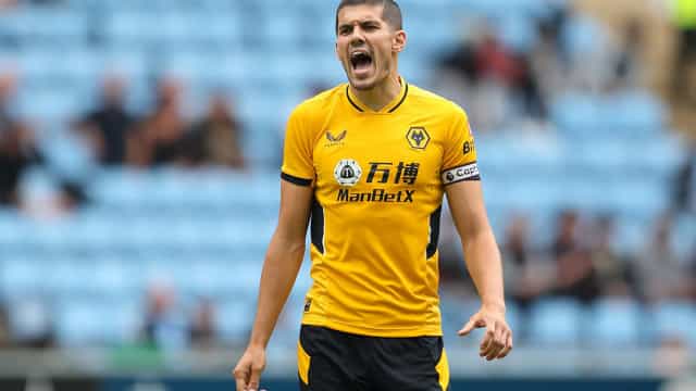 "Ser gay vai se tornar uma questão cotidiana no futebol", diz Conor Coady