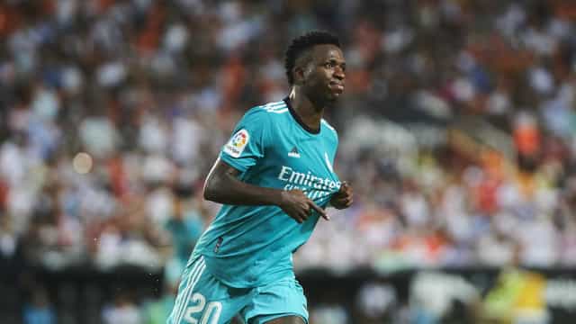 PSG oferece o dobro que o Real Madrid para ter Vinícius Júnior, diz site