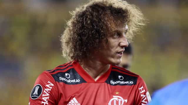 David Luiz festeja vitória do Flamengo e sua estreia no Campeonato Brasileiro