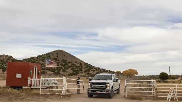 Cineasta do filme ‘Rust’ pode ter de amputar braço após picada de aranha em set