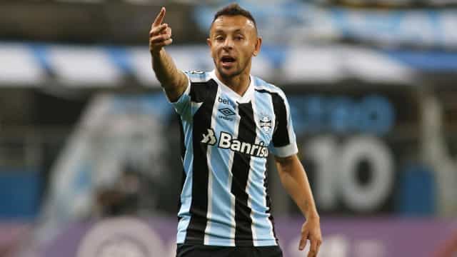 Rafinha afirma que derrota do Grêmio no Mineirão diante do líder ‘foi um pecado’