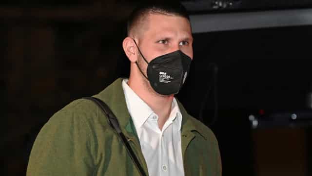 Jogadores da Alemanha entram em quarentena após zagueiro confirmar covid-19