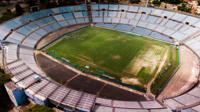 Estádio Centenário passa por reforma de R$ 33 mi, mas mantém estrutura histórica
