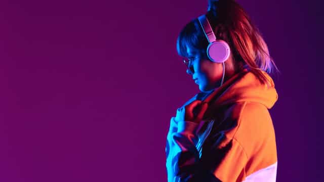 ‘Música no seu Cérebro’ é didático ao explicar obsessão por canções