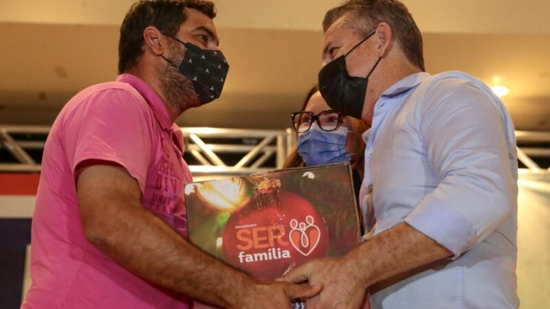Governo entrega mais de 1 milhão de cestas básicas às famílias em vulnerabilidade