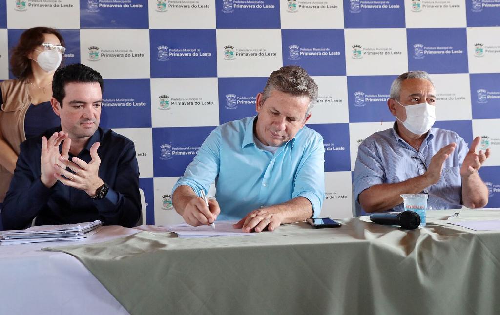 Maior volume de investimentos da história que o Estado repassa para Primavera, destaca prefeito durante assinatura de convênios