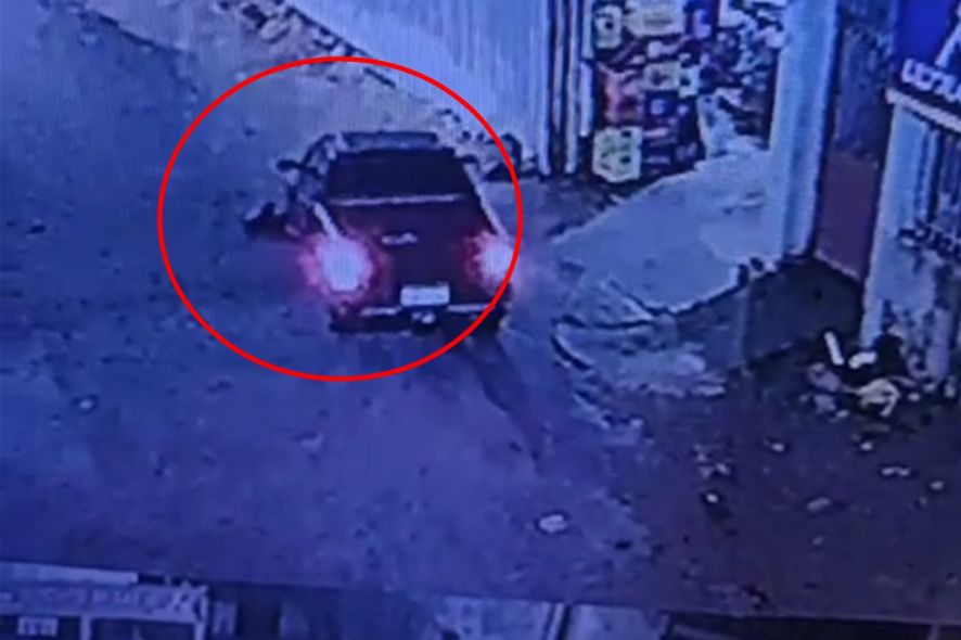 Veículo passa por cima de criança de 3 anos, que sobrevive