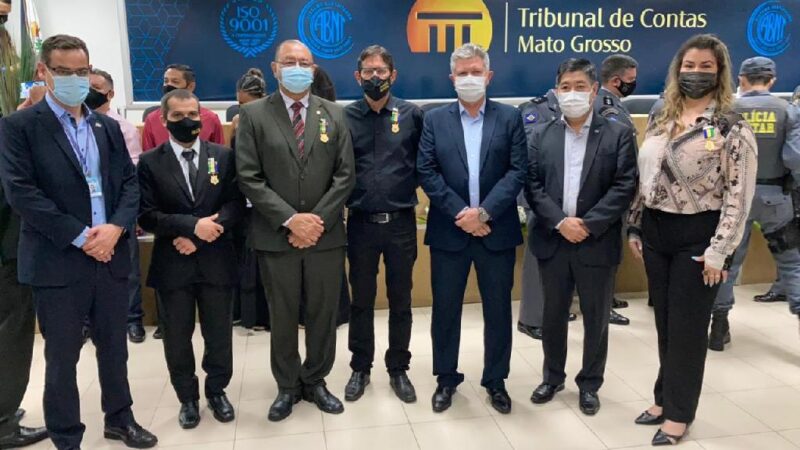 Servidores da Politec são agraciados com Medalha Mérito da Segurança Pública