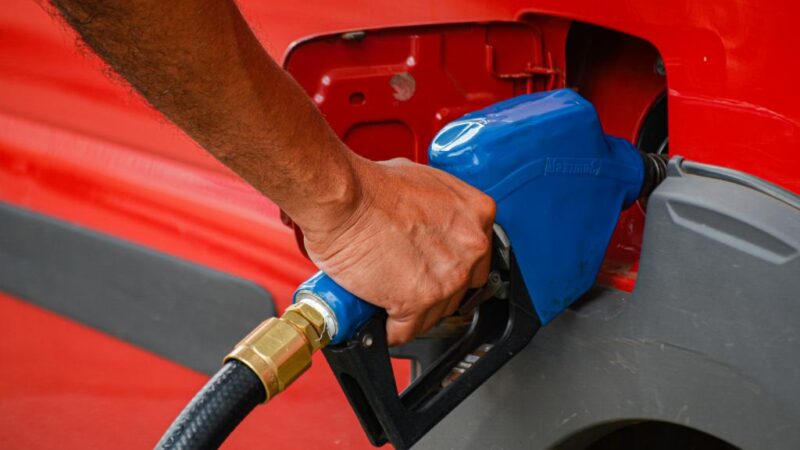 Governo de MT reduz carga tributária do Estado em mais de R$ 1,2 bilhão e diminui ICMS sobre o diesel