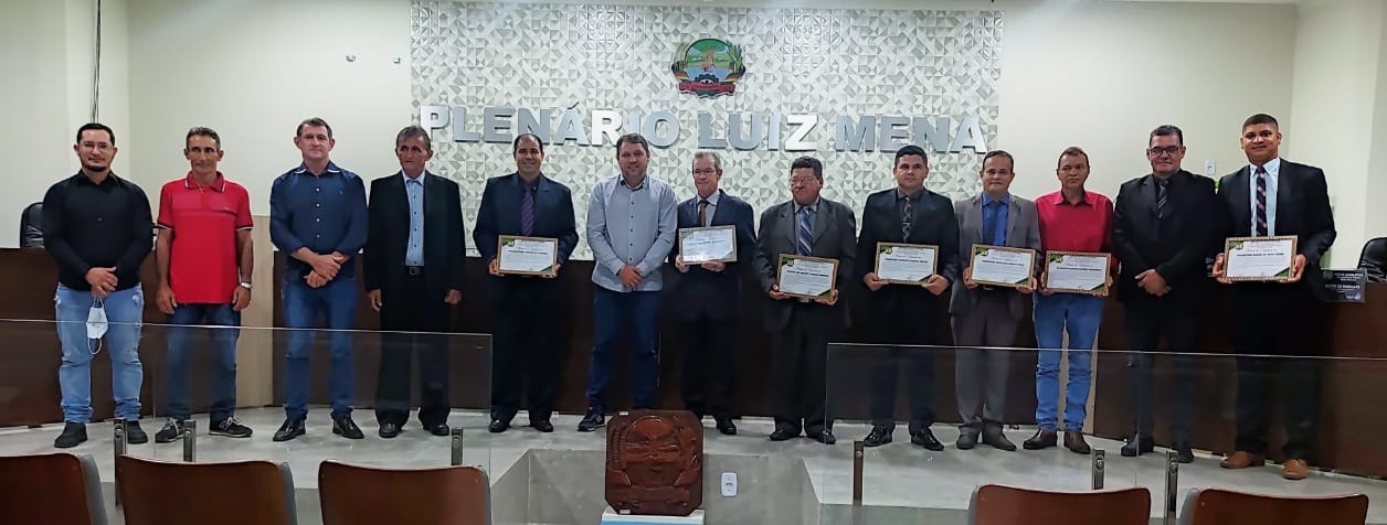 CÂMARA DE VEREADORES CONCEDE MOÇÃO DE APLAUSO A MEMBROS DA IGREJA EVANGÉLICA ASSEMBLEIA DE DEUS