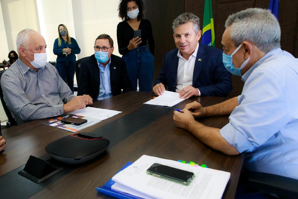 Governador vistoria obras e assina convênios em Juara nesta terça-feira (14)