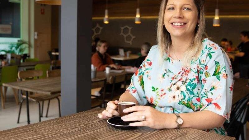 Tomar café pode retardar risco de desenvolver Alzheimer