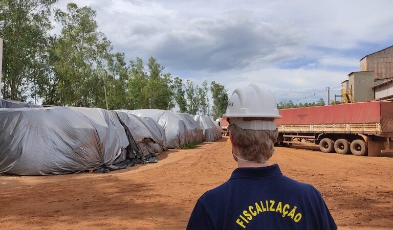 Ministério apreende fertilizantes e embarga estabelecimentos no Nortão