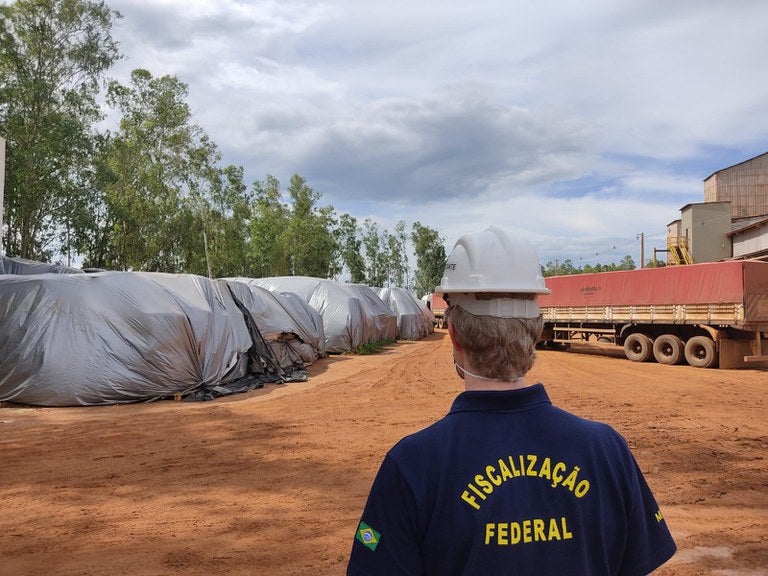 Ministério apreende fertilizantes e embarga estabelecimentos no Nortão