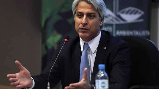 Molon diz que oposição votará contra PEC dos Precatórios na Câmara