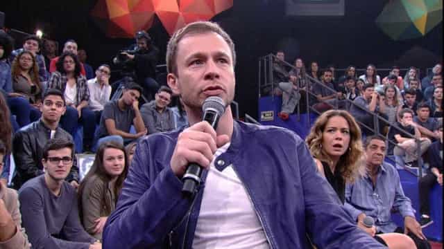 Tiago Leifert deixa de seguir ex-BBBs que curtiram resposta de Ícaro Silva