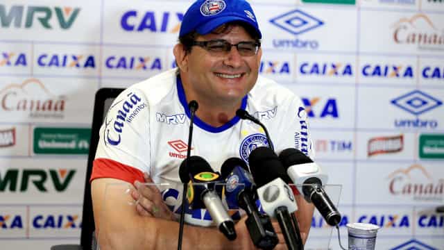 Bahia renova com Guto Ferreira até o fim de 2022 ‘com fé no acesso imediato’