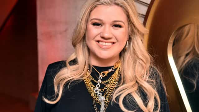 Kelly Clarkson diz que será ‘solteira para sempre’ após divórcio conturbado